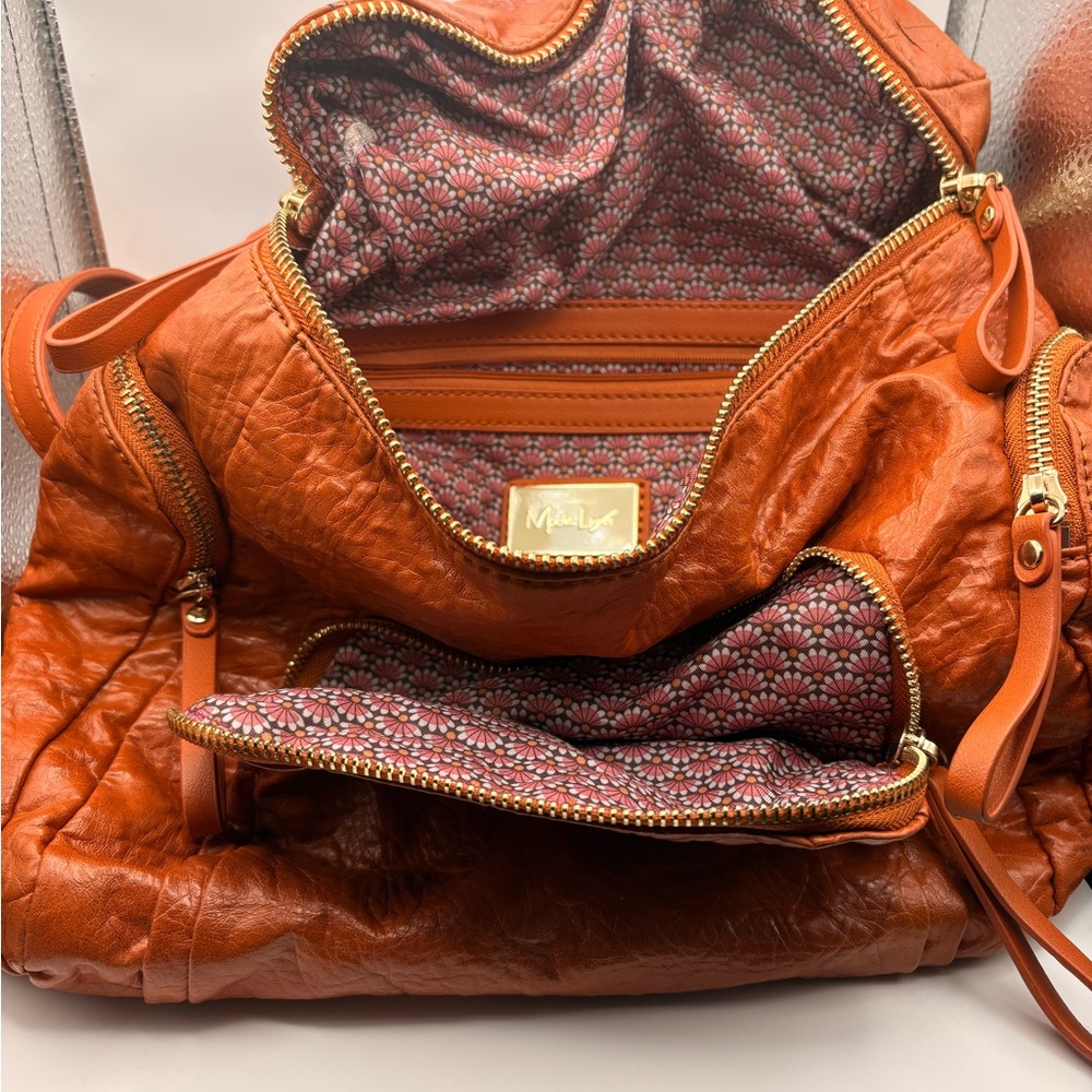 Moda Luxe Leather Convertible Shoulder Bag with Floral Lining